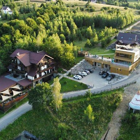 Maggie'S Ranch Hotel Rîşnov Buitenkant foto