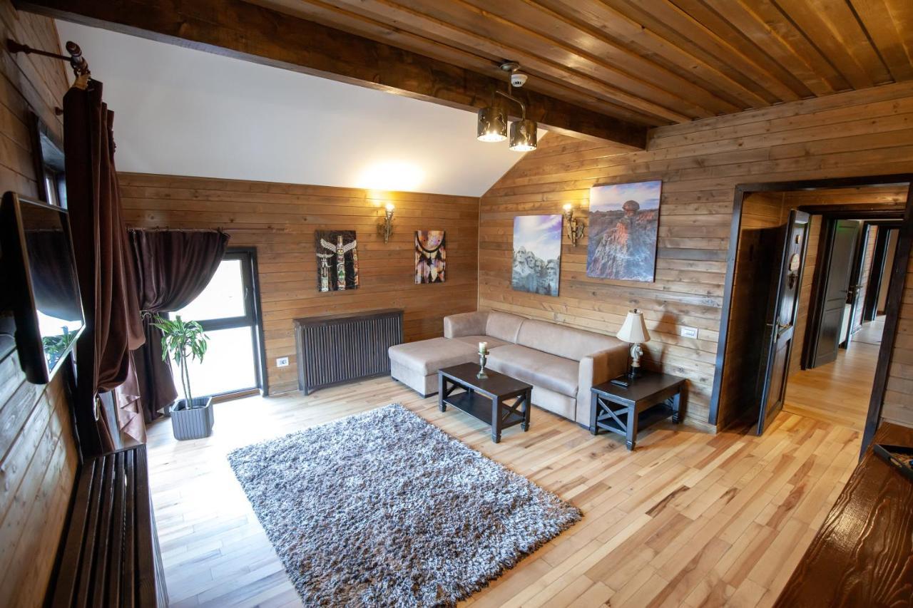 Maggie'S Ranch Hotel Rîşnov Buitenkant foto